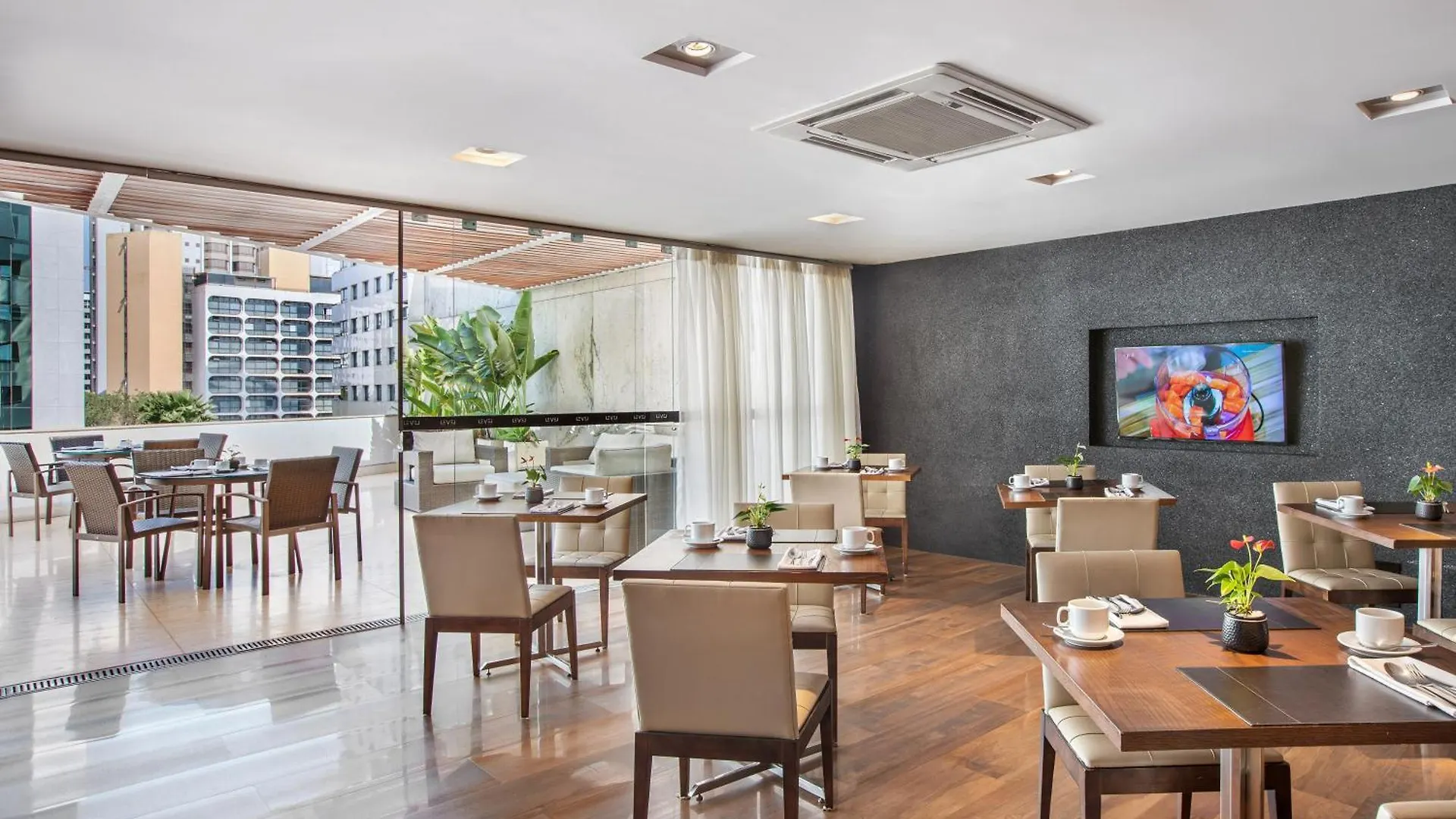 Melia Brasil 21 Hotel Brazíliaváros 5*,